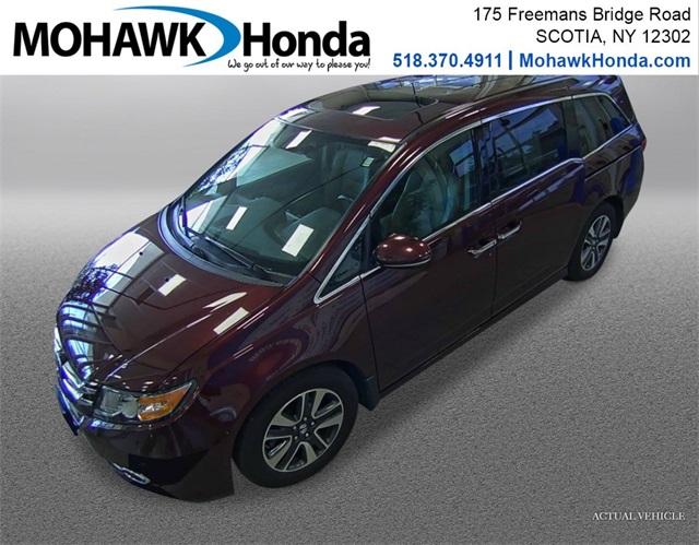 Pre Owned 2015 Honda Odyssey Touring Fwd 4d Passenger Van - 